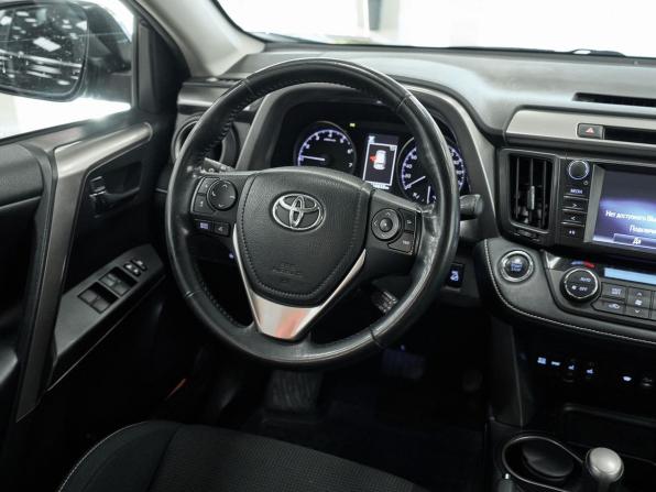 Toyota RAV4 IV (XA40) Рестайлинг с пробегом 2018 года, цена 2 408 000 рублей, 116631 км, внедорожник, Автокод Объявления