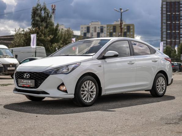 Hyundai Solaris II Рестайлинг с пробегом 2020 года, цена 1 169 000 рублей, 135120 км, седан, Автокод Объявления