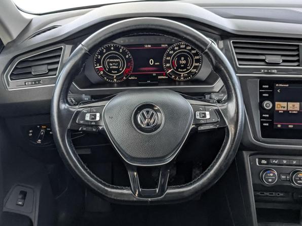 Volkswagen Tiguan II с пробегом 2017 года, цена 1 775 000 рублей, 203910 км, внедорожник, Автокод Объявления