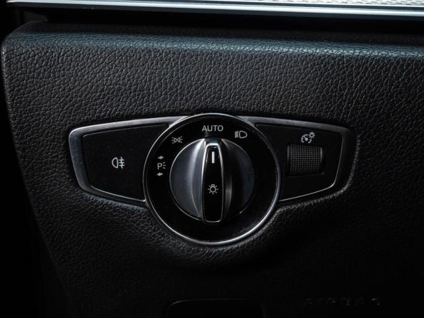 Mercedes-Benz E-Класс V (W213 S213 C238) с пробегом 2019 года, цена 2 438 000 рублей, 196148 км, седан, Автокод Объявления