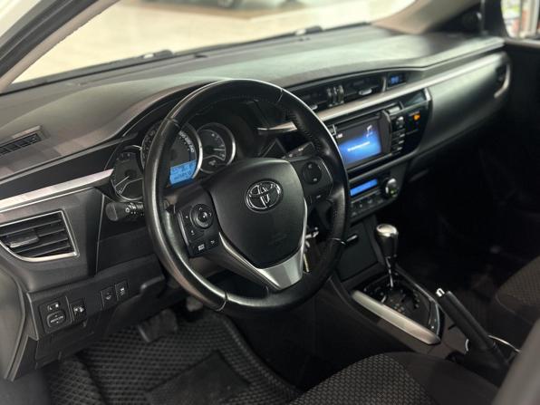 Toyota Corolla XI (E160 E170 E180) с пробегом 2014 года, цена 1 145 000 рублей, 268470 км, седан, Автокод Объявления