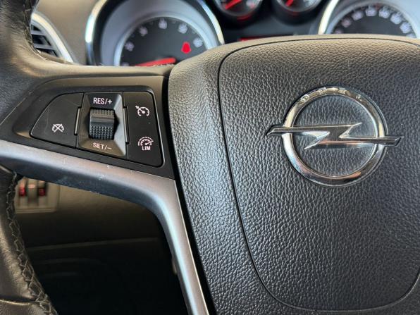 Opel Mokka I с пробегом 2012 года, цена 1 150 000 рублей, 95989 км, внедорожник, Автокод Объявления