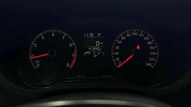 Volkswagen Polo V Рестайлинг с пробегом 2018 года, цена 1 350 700 рублей, 141940 км, седан, Автокод Объявления