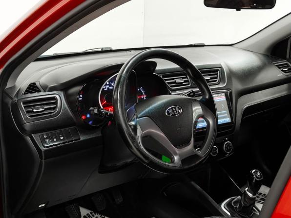 Kia Rio III Рестайлинг с пробегом 2015 года, цена 823 000 рублей, 126068 км, седан, Автокод Объявления