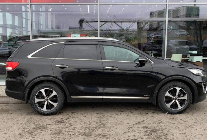 Kia Sorento II Рестайлинг с пробегом 2017 года, цена 2 160 000 рублей, 175044 км, внедорожник, Автокод Объявления