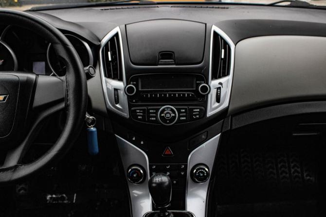 Chevrolet Cruze I Рестайлинг с пробегом 2012 года, цена 699 000 рублей, 219753 км, седан, Автокод Объявления