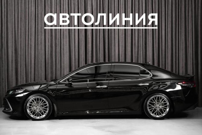Toyota Camry VIII (XV70) Рестайлинг с пробегом 2021 года, цена 3 149 000 рублей, 84000 км, седан, Автокод Объявления