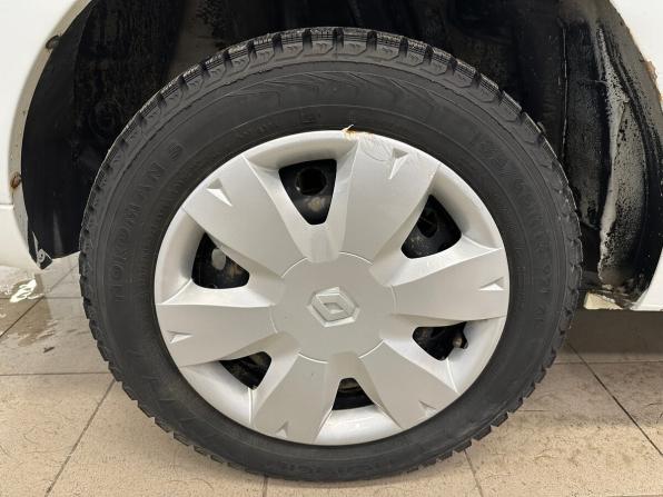 Renault Logan II с пробегом 2018 года, цена 830 000 рублей, 91593 км, седан, Автокод Объявления