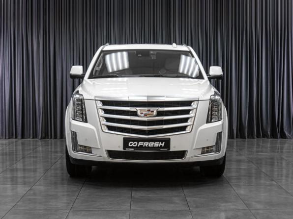 Cadillac Escalade IV с пробегом 2016 года, цена 3 347 000 рублей, 226002 км, внедорожник, Автокод Объявления
