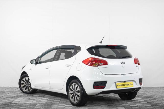 Kia Ceed II Рестайлинг с пробегом 2016 года, цена 899 000 рублей, 270000 км, хэтчбек, Автокод Объявления