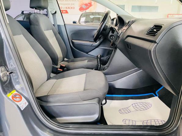 Volkswagen Polo V с пробегом 2010 года, цена 700 000 рублей, 210000 км, седан, Автокод Объявления