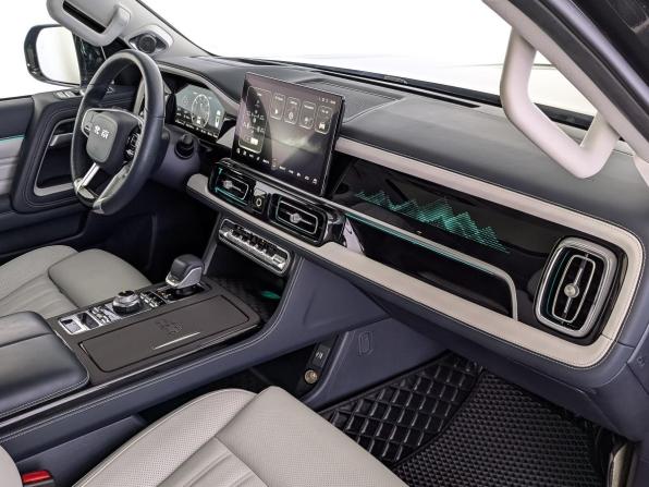 BAIC BJ60 с пробегом 2022 года, цена 3 350 000 рублей, 24377 км, внедорожник, Автокод Объявления