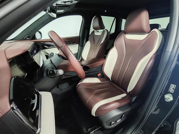 Geely Monjaro I с пробегом 2023 года, цена 2 899 000 рублей, 52345 км, внедорожник, Автокод Объявления