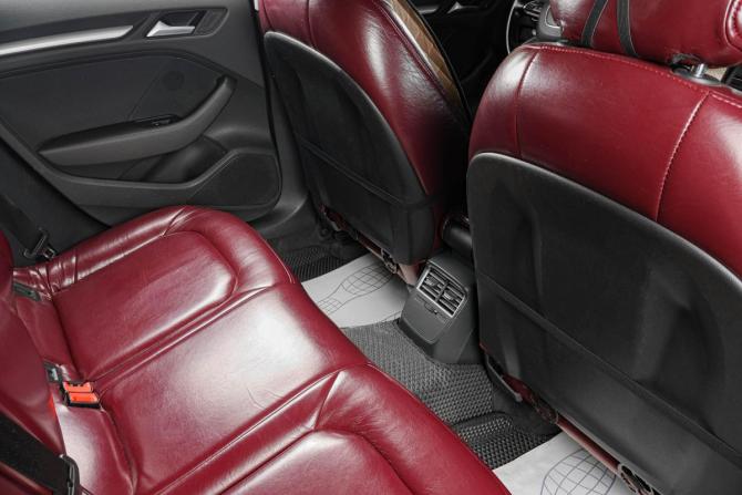 Audi A3 III (8V) с пробегом 2013 года, цена 1 049 000 рублей, 288040 км, хэтчбек, Автокод Объявления