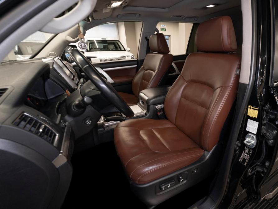 Toyota Land Cruiser 200 Series Рестайлинг 2 Москва  - изображение 9