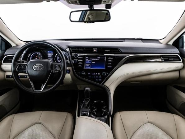 Toyota Camry VIII (XV70) с пробегом 2020 года, цена 2 199 000 рублей, 178790 км, седан, Автокод Объявления