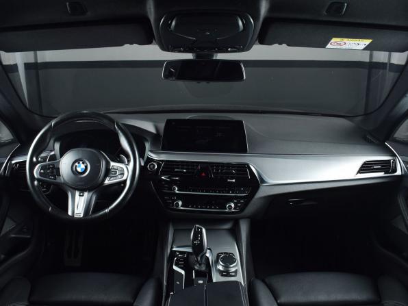 BMW 5 серии VII (G30/G31/G38) с пробегом 2018 года, цена 4 084 995 рублей, 104754 км, седан, Автокод Объявления