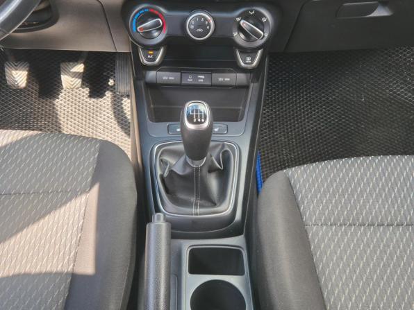 Kia Rio IV с пробегом 2019 года, цена 1 470 000 рублей, 75392 км, хэтчбек, Автокод Объявления