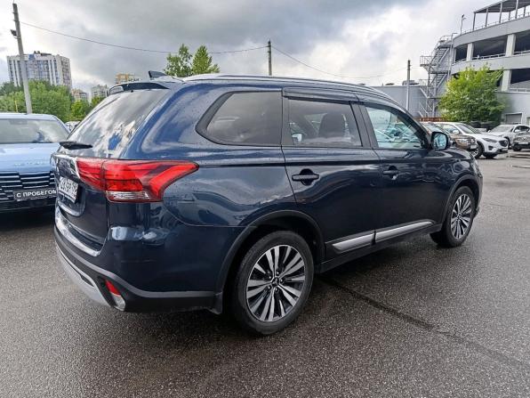 Mitsubishi Outlander III Рестайлинг 3 с пробегом 2021 года, цена 2 849 000 рублей, 56880 км, внедорожник, Автокод Объявления