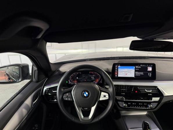 BMW 5 серии VII (G30/G31/G38) Рестайлинг с пробегом 2023 года, цена 6 800 000 рублей, 12000 км, седан, Автокод Объявления