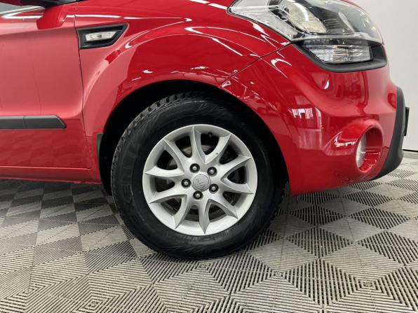 Kia Soul I Рестайлинг с пробегом 2013 года, цена 980 000 рублей, 166081 км, хэтчбек, Автокод Объявления