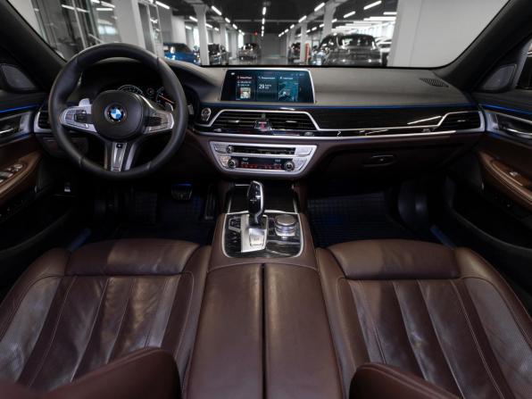 BMW 7 серии VI (G11/G12) с пробегом 2018 года, цена 3 700 000 рублей, 174550 км, седан, Автокод Объявления