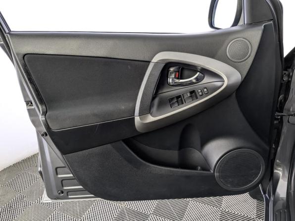 Toyota RAV4 III (XA30) Рестайлинг с пробегом 2012 года, цена 1 825 000 рублей, 58756 км, внедорожник, Автокод Объявления