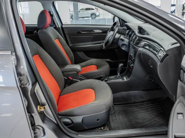 Dongfeng H30 Cross с пробегом 2016 года, цена 567 000 рублей, 54208 км, хэтчбек, Автокод Объявления