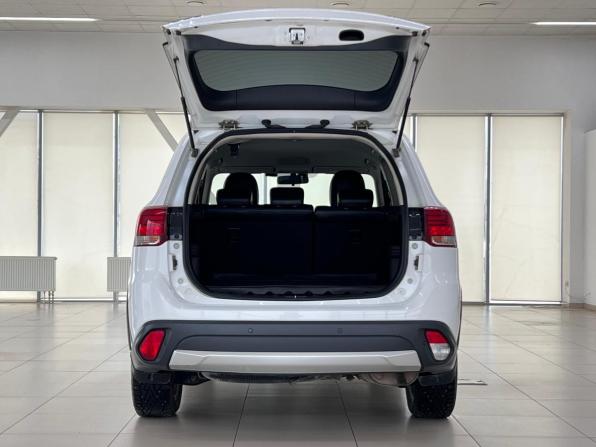 Mitsubishi Outlander III Рестайлинг 2 с пробегом 2016 года, цена 1 885 000 рублей, 113112 км, внедорожник, Автокод Объявления