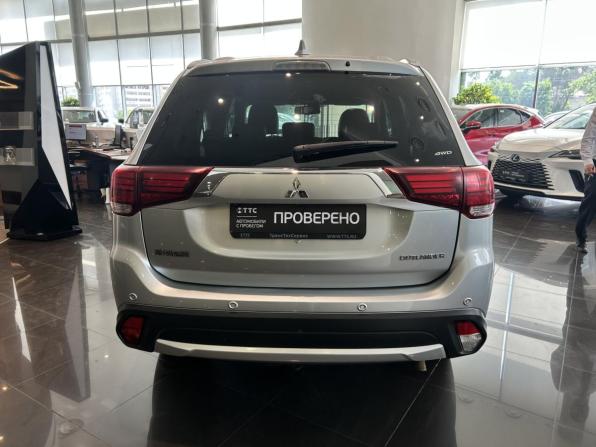Mitsubishi Outlander III Рестайлинг 3 с пробегом 2018 года, цена 2 362 500 рублей, 117629 км, внедорожник, Автокод Объявления