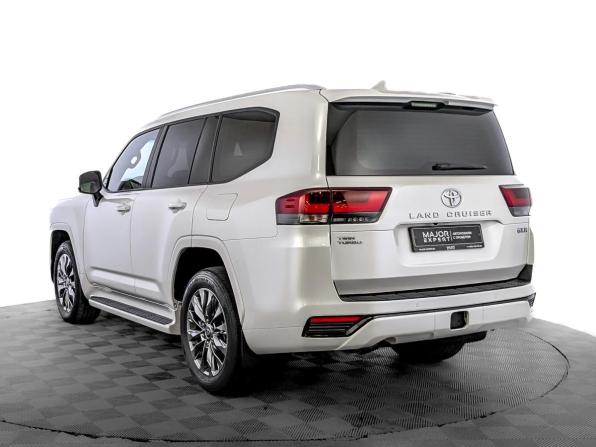 Toyota Land Cruiser 300 Series с пробегом 2022 года, цена 8 950 000 рублей, 53340 км, внедорожник, Автокод Объявления