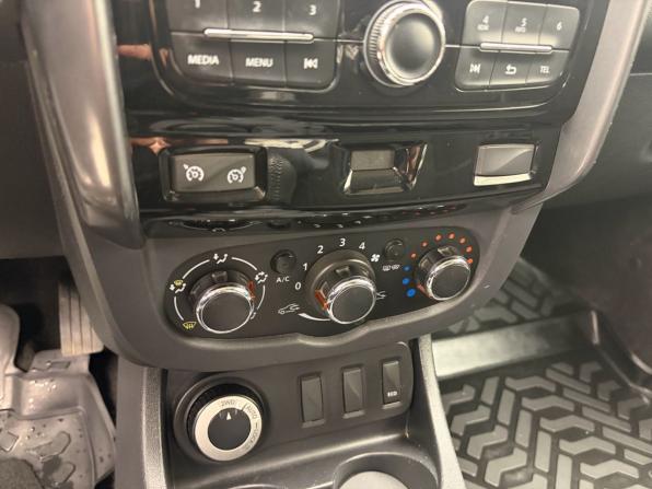 Renault Duster I Рестайлинг с пробегом 2017 года, цена 1 075 000 рублей, 159304 км, внедорожник, Автокод Объявления