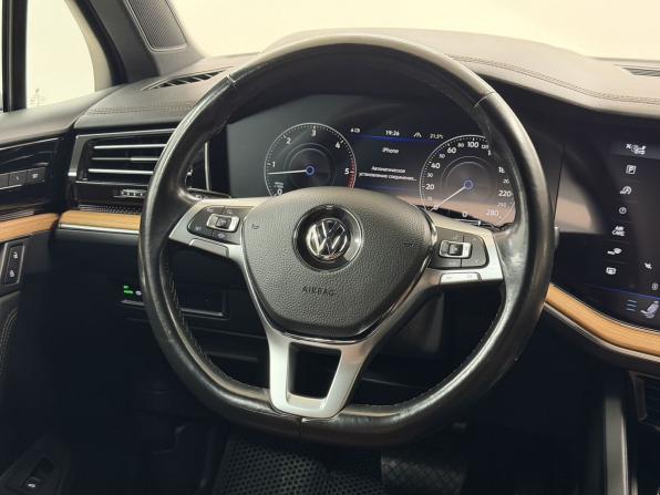 Volkswagen Touareg III с пробегом 2018 года, цена 4 580 000 рублей, 168197 км, внедорожник, Автокод Объявления