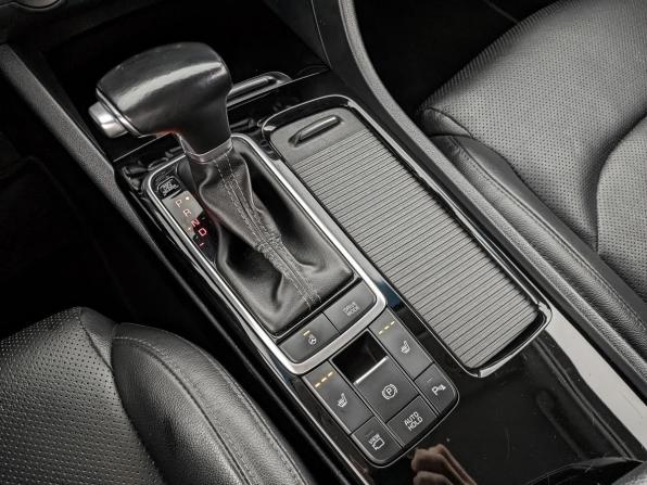 Kia Optima IV с пробегом 2018 года, цена 1 825 000 рублей, 128300 км, седан, Автокод Объявления