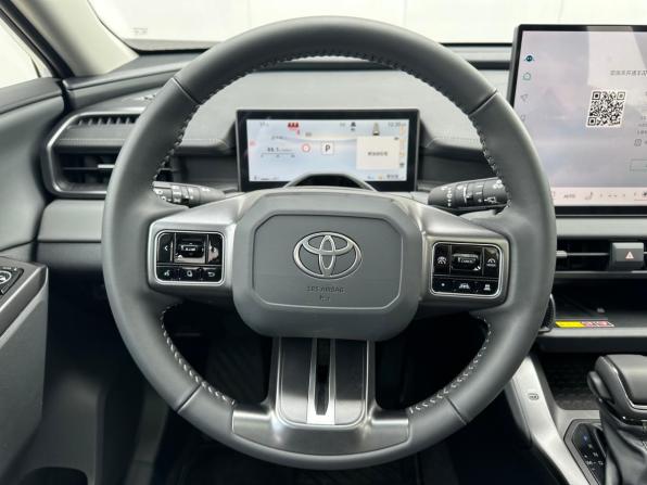 Toyota RAV4 VI (XA60) с пробегом 2026 года, цена 4 650 000 рублей, 9 км, внедорожник, Автокод Объявления