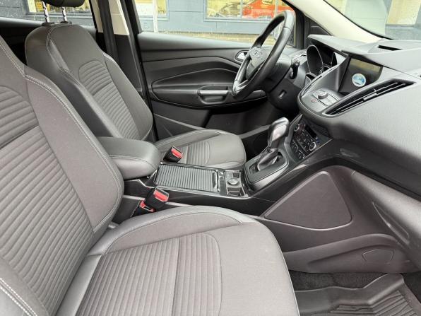 Ford Kuga II Рестайлинг с пробегом 2019 года, цена 1 649 000 рублей, 123459 км, внедорожник, Автокод Объявления