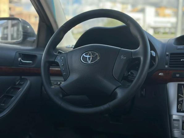 Toyota Avensis II с пробегом 2003 года, цена 675 000 рублей, 265600 км, седан, Автокод Объявления