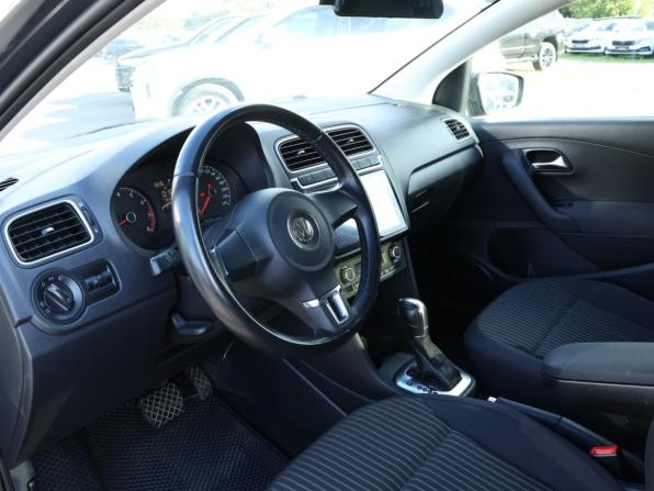 Volkswagen Polo V с пробегом 2015 года, цена 770 000 рублей, 170482 км, седан, Автокод Объявления