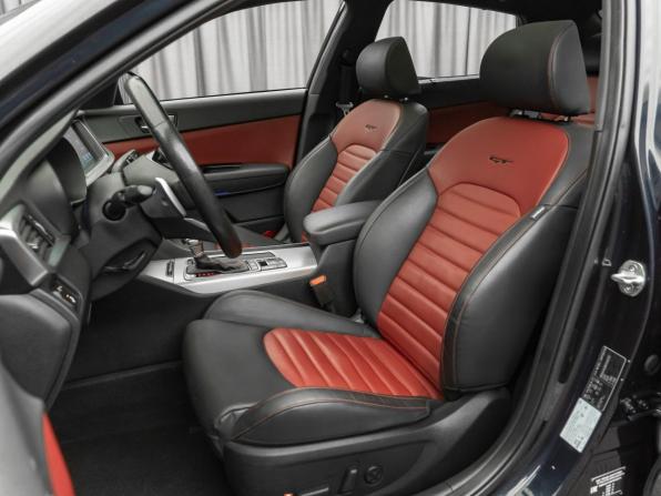 Kia Optima IV Рестайлинг с пробегом 2018 года, цена 2 390 000 рублей, 66757 км, седан, Автокод Объявления