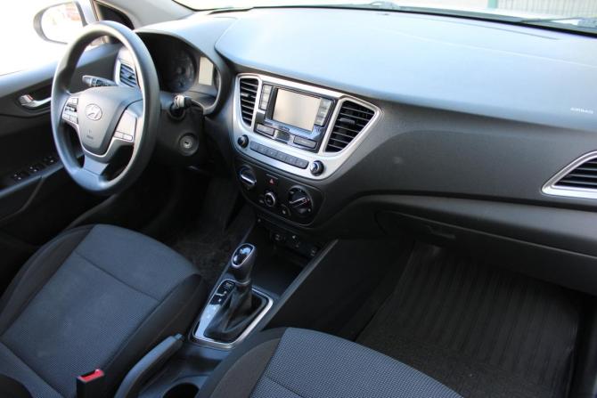 Hyundai Solaris II Рестайлинг с пробегом 2021 года, цена 1 585 000 рублей, 75162 км, седан, Автокод Объявления