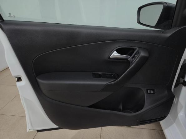 Volkswagen Polo V Рестайлинг с пробегом 2020 года, цена 1 250 000 рублей, 63420 км, седан, Автокод Объявления