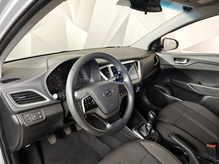 Hyundai Solaris II Москва  - изображение 17