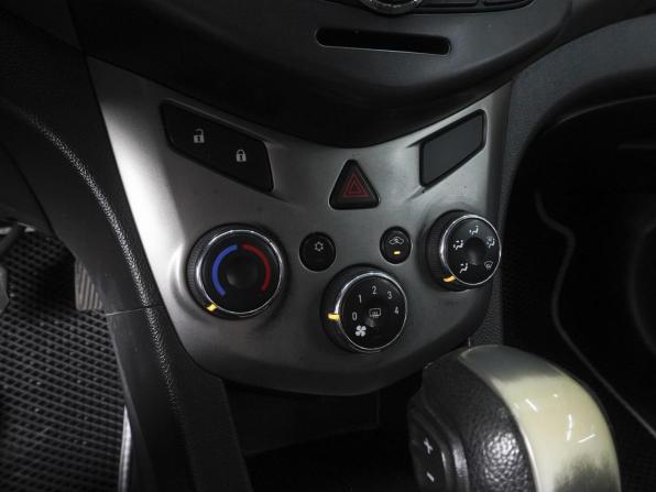 Chevrolet Aveo II с пробегом 2013 года, цена 780 000 рублей, 200346 км, хэтчбек, Автокод Объявления