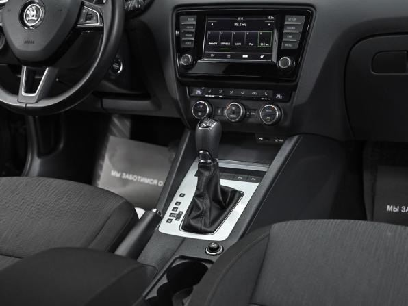Skoda Octavia III (A7) с пробегом 2016 года, цена 1 249 000 рублей, 107000 км, лифтбек, Автокод Объявления