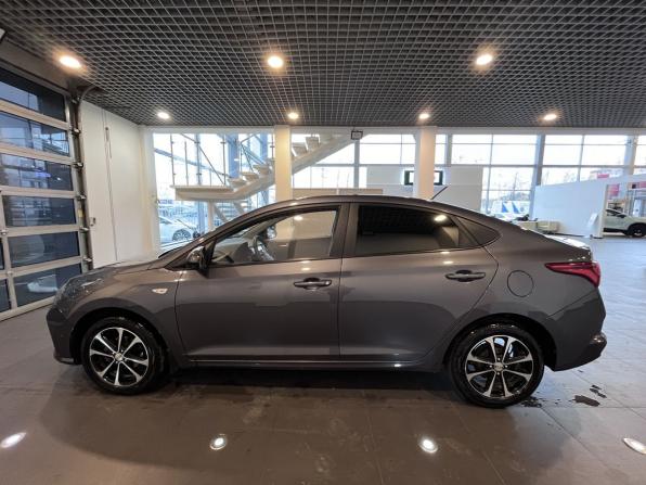 Hyundai Solaris II Рестайлинг с пробегом 2021 года, цена 1 989 000 рублей, 30910 км, седан, Автокод Объявления