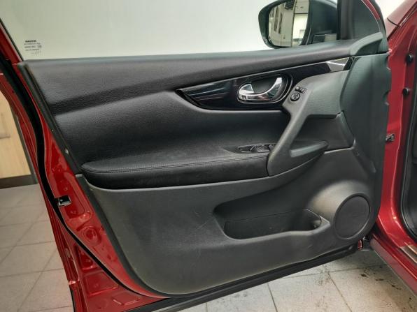 Nissan Qashqai II с пробегом 2016 года, цена 1 680 000 рублей, 146609 км, внедорожник, Автокод Объявления