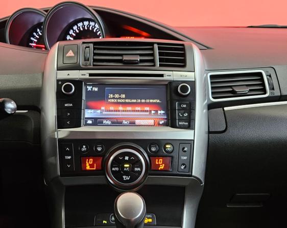 Toyota Verso I Рестайлинг с пробегом 2014 года, цена 1 349 000 рублей, 184182 км, компактвэн, Автокод Объявления