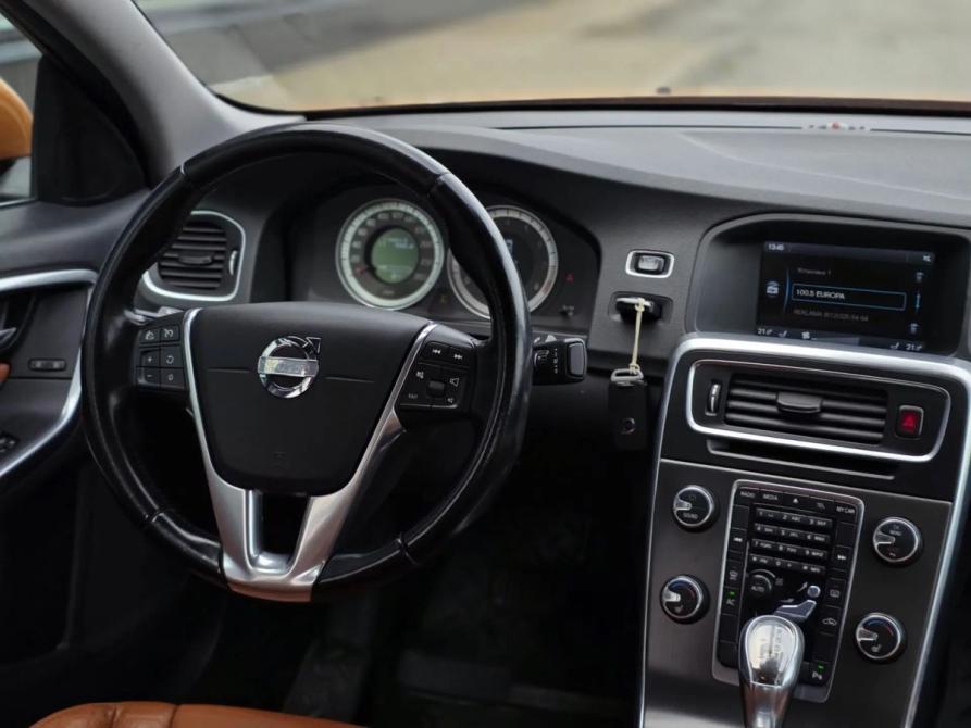 Volvo S60 II Санкт-Петербург  - изображение 15