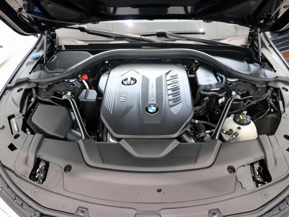 BMW 7 серии VI (G11/G12) с пробегом 2018 года, цена 4 190 000 рублей, 135558 км, седан, Автокод Объявления