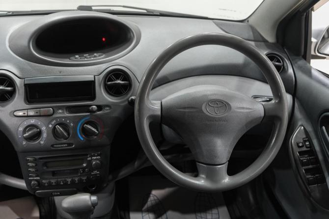 Toyota Vitz I (P10) с пробегом 2001 года, цена 349 000 рублей, 196000 км, хэтчбек, Автокод Объявления